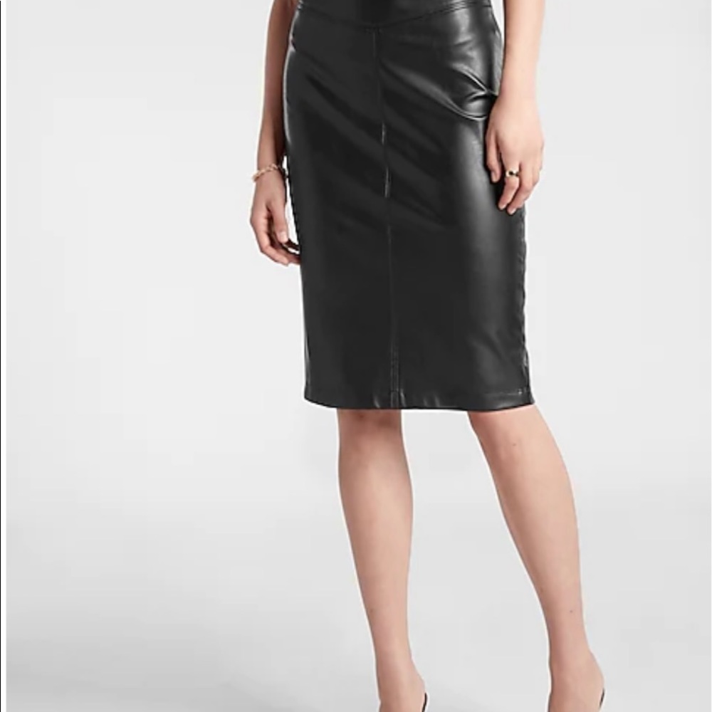 High Waisted Faux Leather Seamed Pencil Skirt